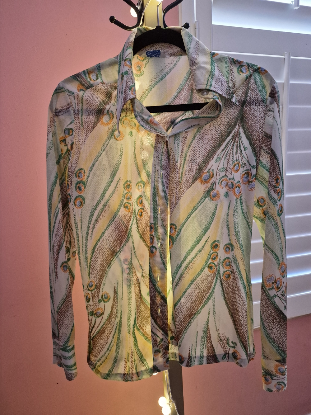 Mr. Dino,1970s Lightweight Buttondown With Butterfly Collar